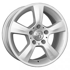 Mercedes-Benz MR136