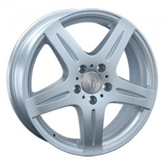 Mercedes-Benz MR82